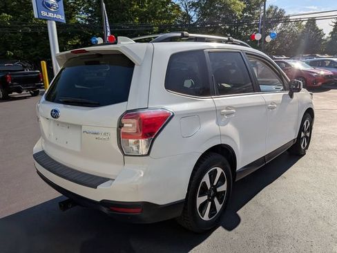 Used 2017 Subaru Forester 2.5i Premium AWD/4WD image 3