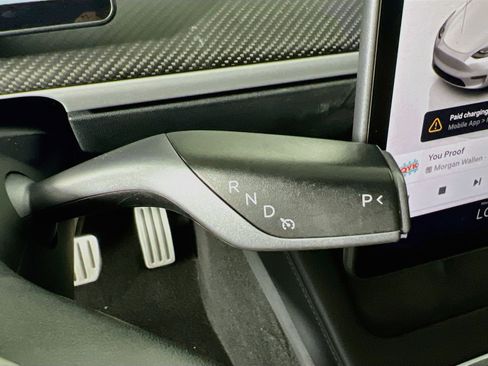 Used 2022 Tesla Model Y Performance AWD/4WD image 23