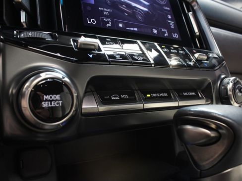 Used 2023 Lexus LX 600 4WD w/ Appearance Package image 64