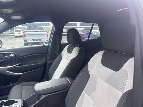 Used 2024 Chevrolet Trax RS w/ Driver Confidence Package image 12