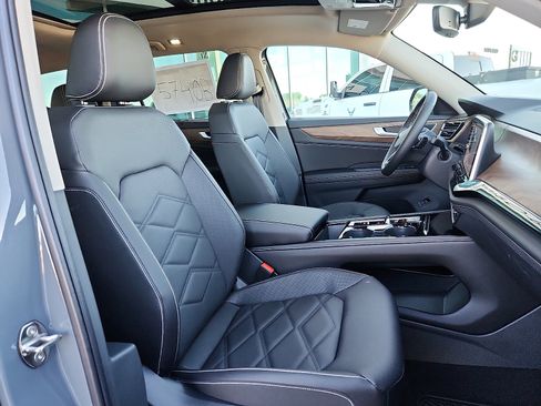 New 2026 Volkswagen Atlas SE FWD image 15