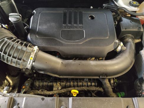 Used 2024 Chevrolet Blazer LT w/ Convenience Package FWD image 30