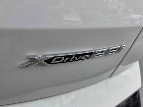 New 2026 BMW X2 xDrive28i w/ Technology Package AWD/4WD image 17