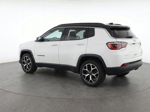 Used 2025 Jeep Compass Limited AWD/4WD image 6