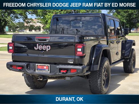 Used 2020 Jeep Gladiator Rubicon AWD/4WD image 3