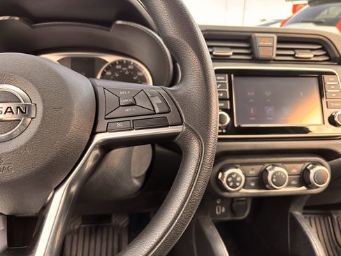 Used 2020 Nissan Versa S image 6