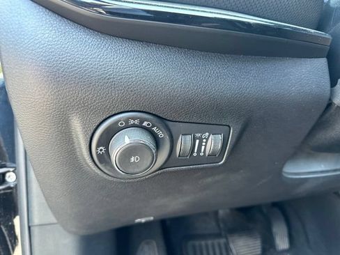 Used 2025 Jeep Compass Limited w/ High Altitude Package AWD/4WD image 7