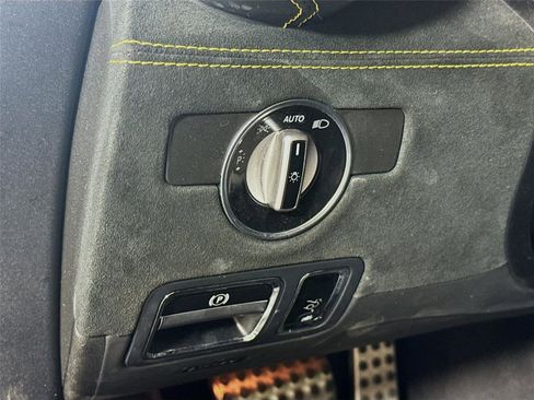 Used 2020 Mercedes-Benz AMG GT R w/ Exclusive Interior Package image 4