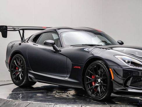 Used 2017 Dodge Viper ACR w/ Extreme Aero Package RWD image 34