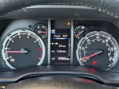 Certified 2024 Toyota 4Runner TRD Off-Road Premium w/ Off Road Premium Plus Package AWD/4WD image 24