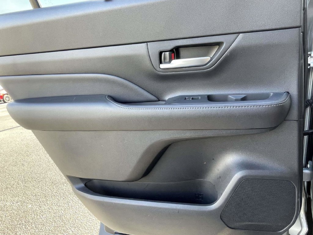 Used 2024 Toyota Grand Highlander FWD image 16