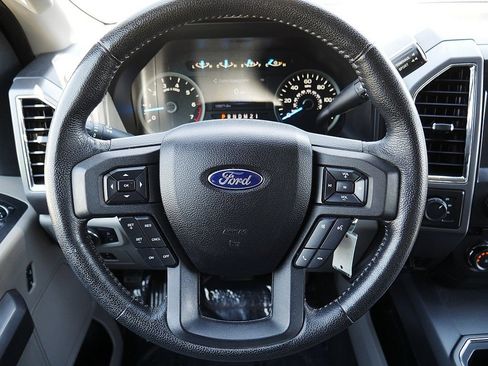 Used 2015 Ford F150 XLT w/ Equipment Group 302A Luxury AWD/4WD image 19