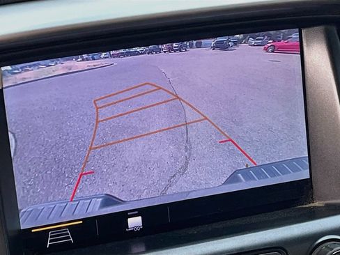 Used 2019 Chevrolet Colorado ZR2 AWD/4WD image 13