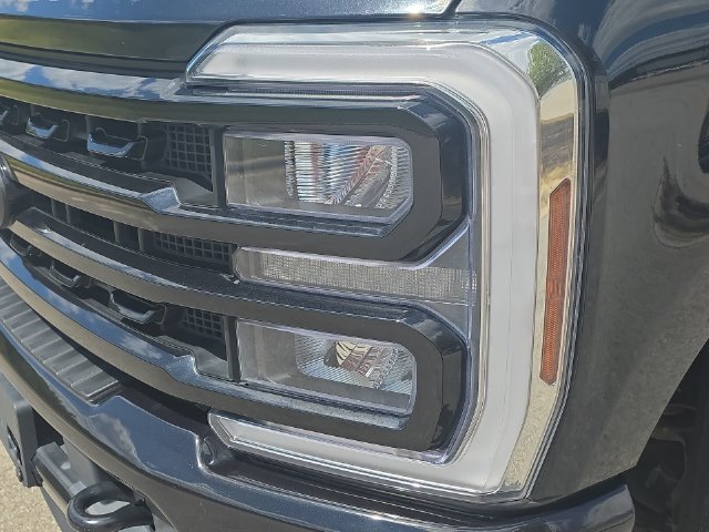 Used 2024 Ford F250 XLT w/ Black Appearance Package AWD/4WD image 31