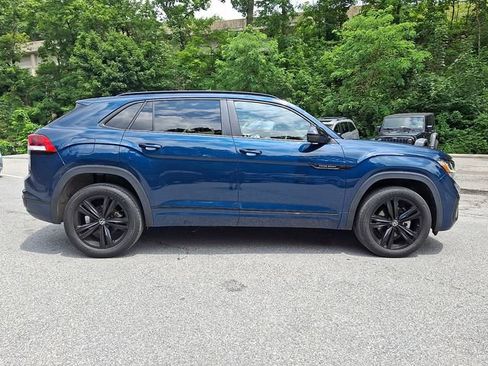 Used 2023 Volkswagen Atlas Cross Sport SEL R-Line AWD/4WD image 9