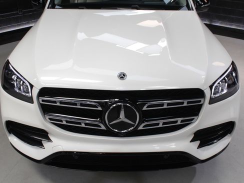 Used 2022 Mercedes-Benz GLS 450 4MATIC image 8