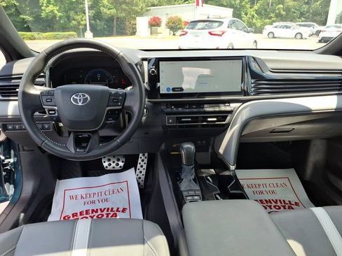 Used 2025 Toyota Camry SE w/ Multimedia Upgrade Package FWD image 10