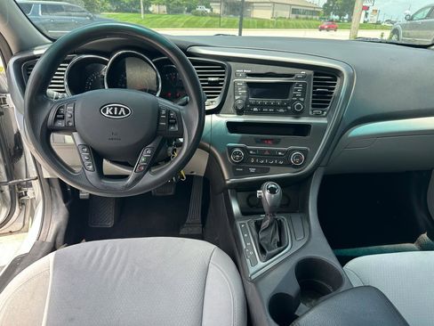 Used 2012 Kia Optima LX FWD image 16