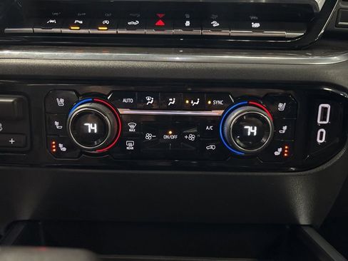 Certified 2022 Chevrolet Silverado 1500 LTZ image 35