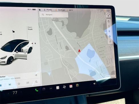 Used 2021 Tesla Model 3 Standard Range Plus image 12