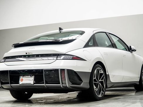 Used 2024 Hyundai Ioniq 6 Limited image 13