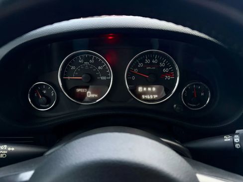 Used 2017 Jeep Wrangler Unlimited Rubicon image 35