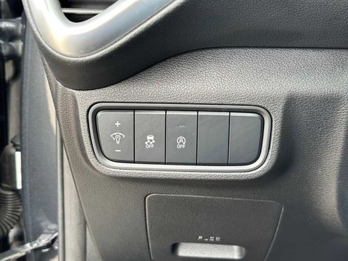 Used 2023 Kia Soul LX FWD image 17