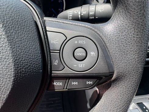 Used 2024 Toyota RAV4 XLE AWD/4WD image 13