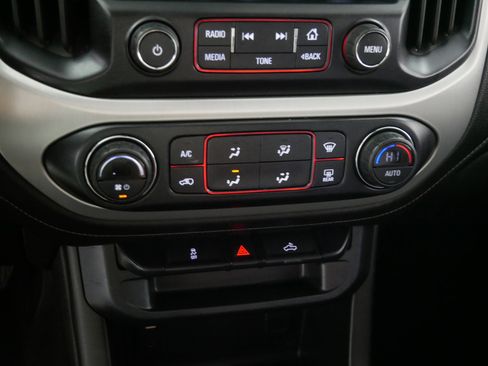 Used 2015 GMC Canyon SLE w/ SLE Convenience Package image 23