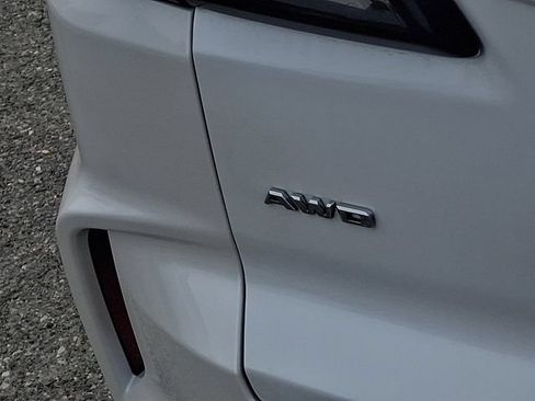 Used 2024 Cadillac XT4 Sport AWD/4WD image 38