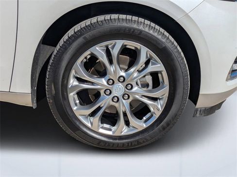 Used 2019 Buick Enclave Avenir w/ Avenir Technology Package image 10
