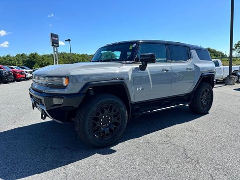 New 2026 GMC Hummer EV SUV w/ LPO, Sport Package image 2