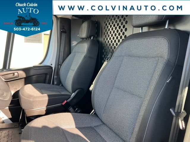 Used 2025 RAM ProMaster 2500 w/ U-Haul Equipment Group FWD image 11
