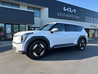 New 2026 Kia EV9 Wind