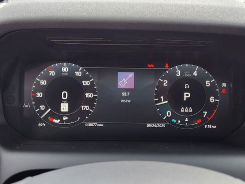 Certified 2025 Land Rover Discovery Sport S image 19