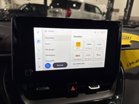 Used 2023 Toyota Corolla Cross XLE image 10