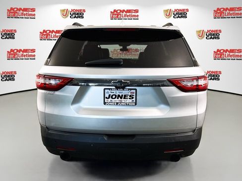 Used 2019 Chevrolet Traverse RS w/ LPO, Floor Liner Package AWD/4WD image 16