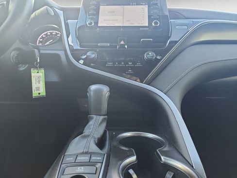 Certified 2024 Toyota Camry SE w/ Cold Weather Package image 11