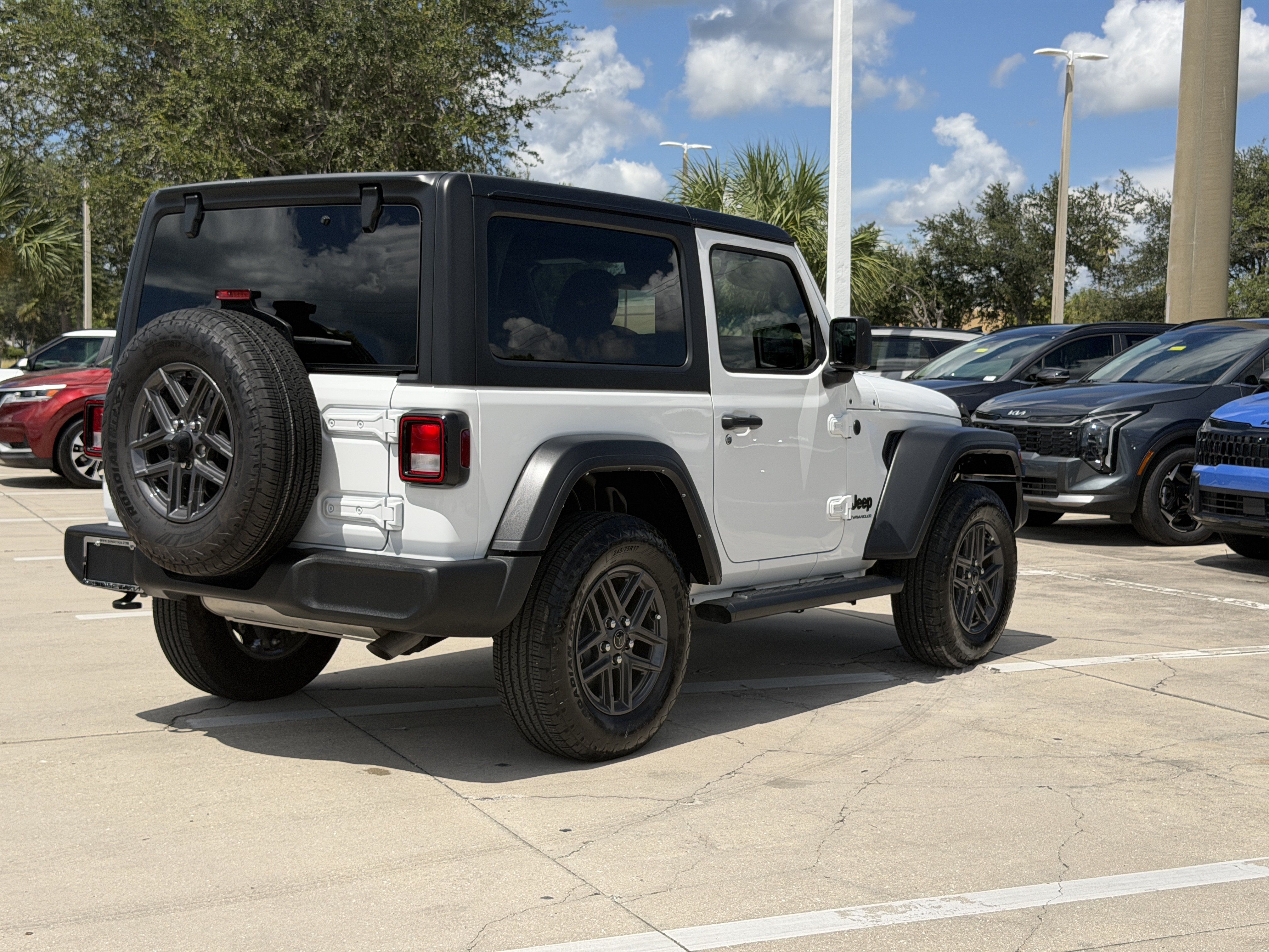 Used 2024 Jeep Wrangler Sport AWD/4WD image 6