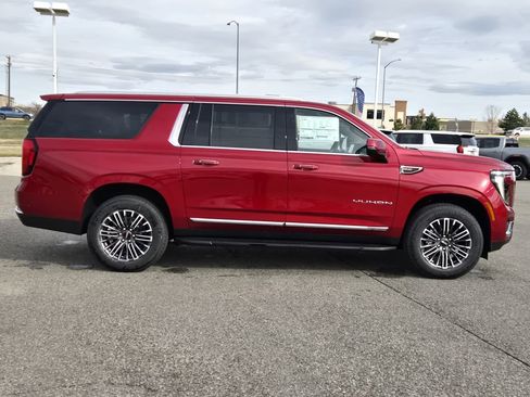 New 2026 GMC Yukon XL Elevation w/ LPO, Floor Liner Package AWD/4WD image 39