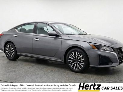Used 2025 Nissan Altima 2.5 SV