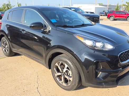 Used 2022 Kia Sportage LX FWD image 7