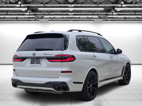 Used 2024 BMW X7 M60i image 7