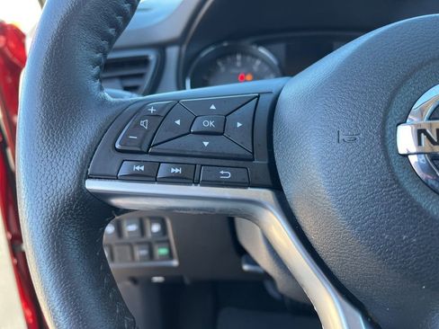 Used 2019 Nissan Rogue SL w/ Premium Package image 22