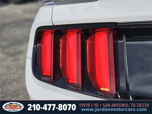 Used 2017 Ford Mustang Shelby GT350 image 9