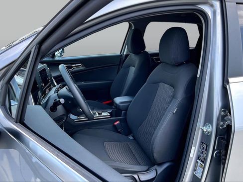 Certified 2023 Kia Sportage LX FWD image 8
