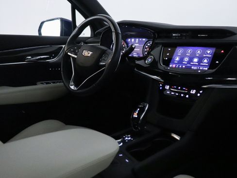 Used 2023 Cadillac XT6 Sport w/ Technology Package image 30