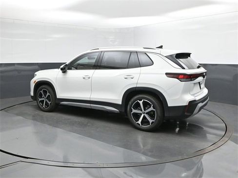 New 2025 Volkswagen Tiguan SE image 5