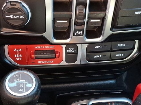Used 2021 Jeep Gladiator Mojave AWD/4WD image 24