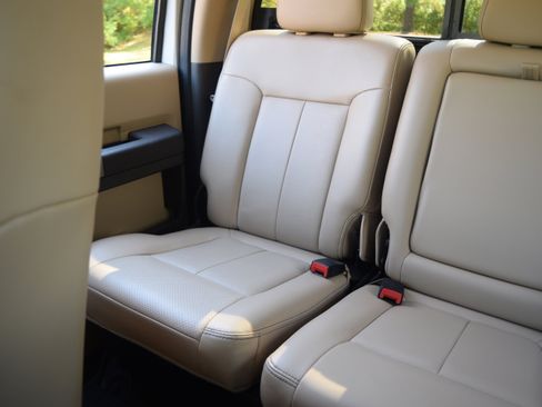 Used 2016 Ford F250 Lariat w/ Lariat Ultimate Package image 14